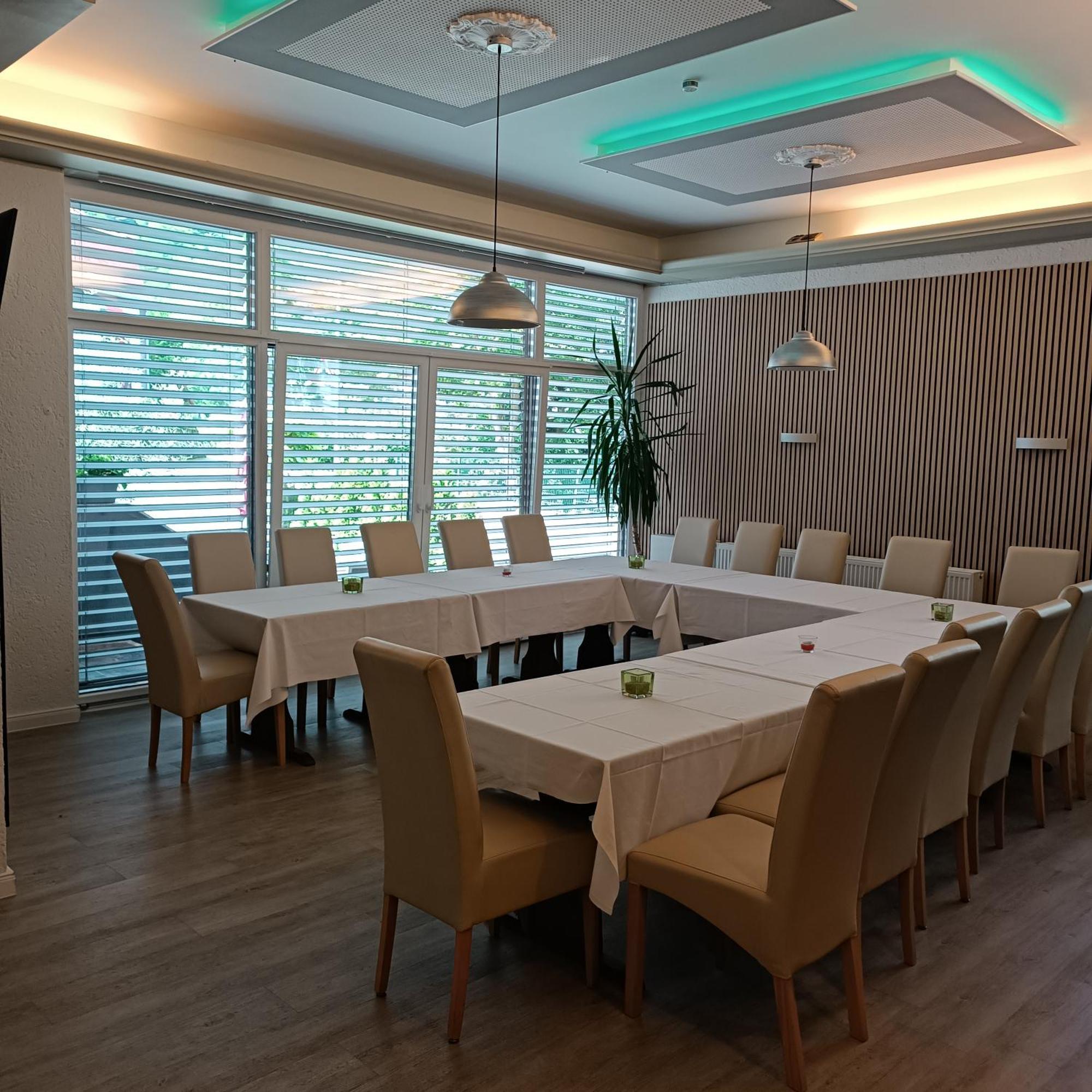 Hotel Ari Kaiserslautern Ngoại thất bức ảnh