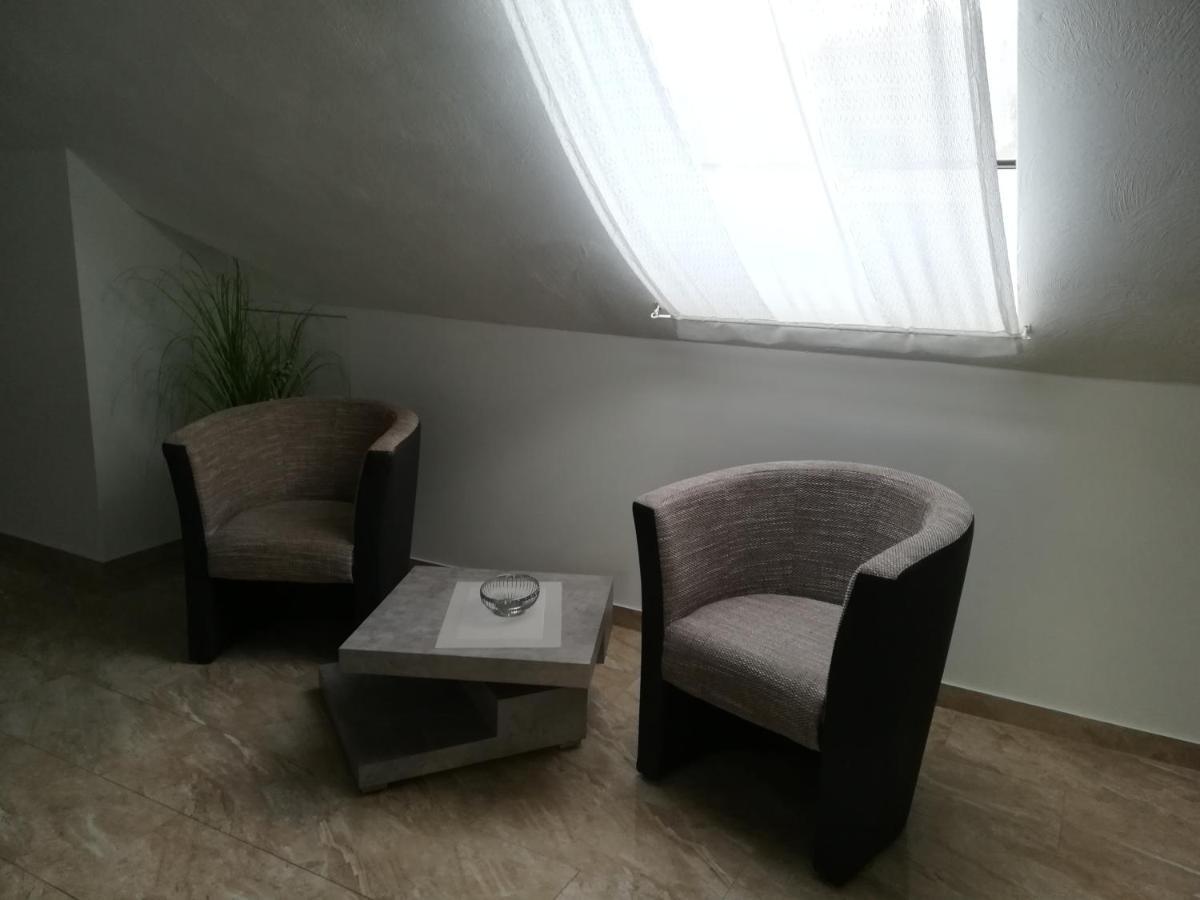 Hotel Ari Kaiserslautern Ngoại thất bức ảnh